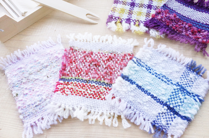 手織り機で作るスプリングコースター