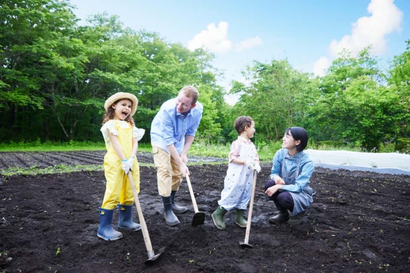 「星野リゾート　リゾナーレ那須」にて、初めての耕うん作業や土に触れる体験ができる『キッズ畑デビュー」』を3月16日より開催！