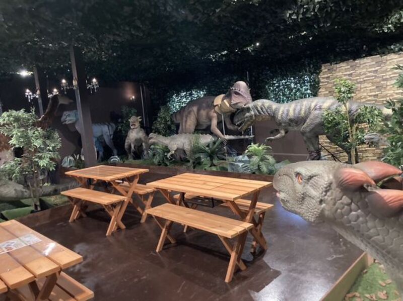 神奈川に恐竜をテーマにした太古レストラン・酒場「ダイナソー大和駅前店」が、3月25日にオープン!